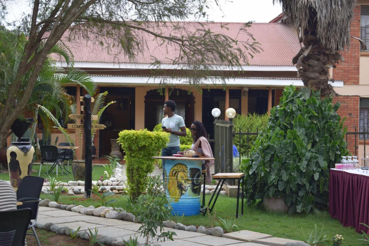 Acacia Hotel Mbarara Nyamitanga Exteriör bild