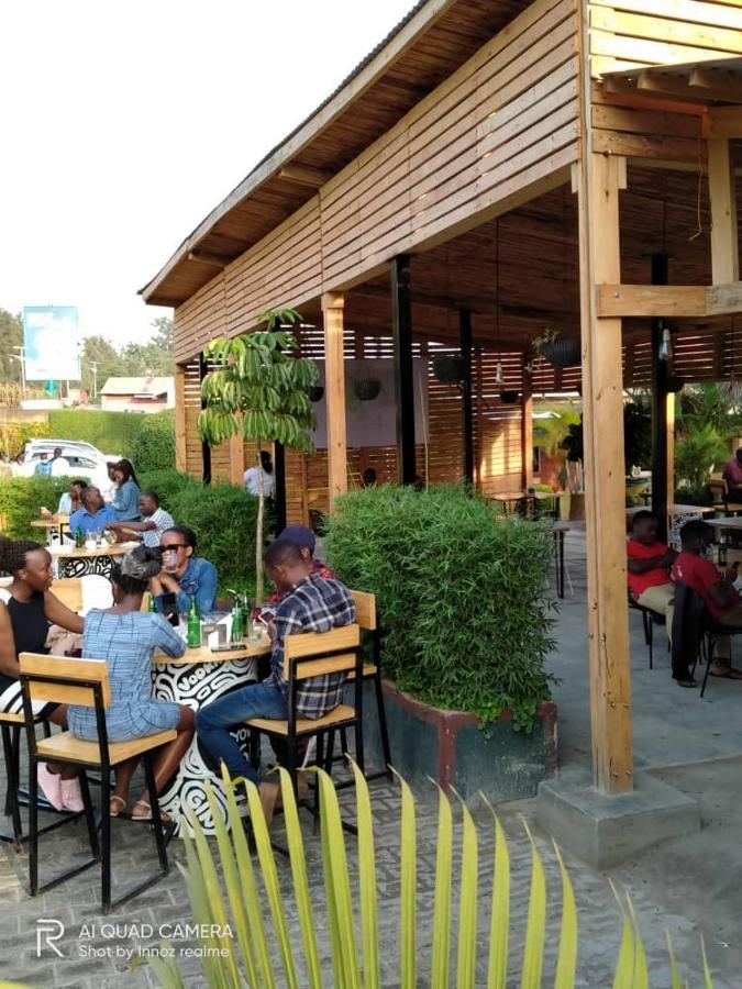 Acacia Hotel Mbarara Nyamitanga Exteriör bild